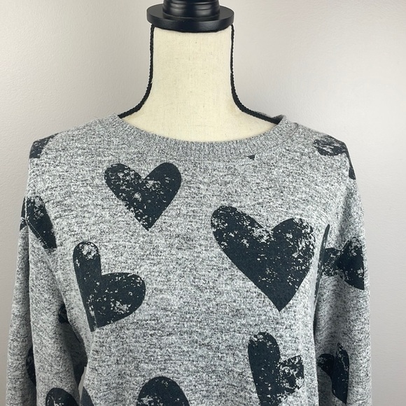 Philosophy Republic Clothing Sweater SZ S Distressed Hearts Soft - Picture 2 of 9